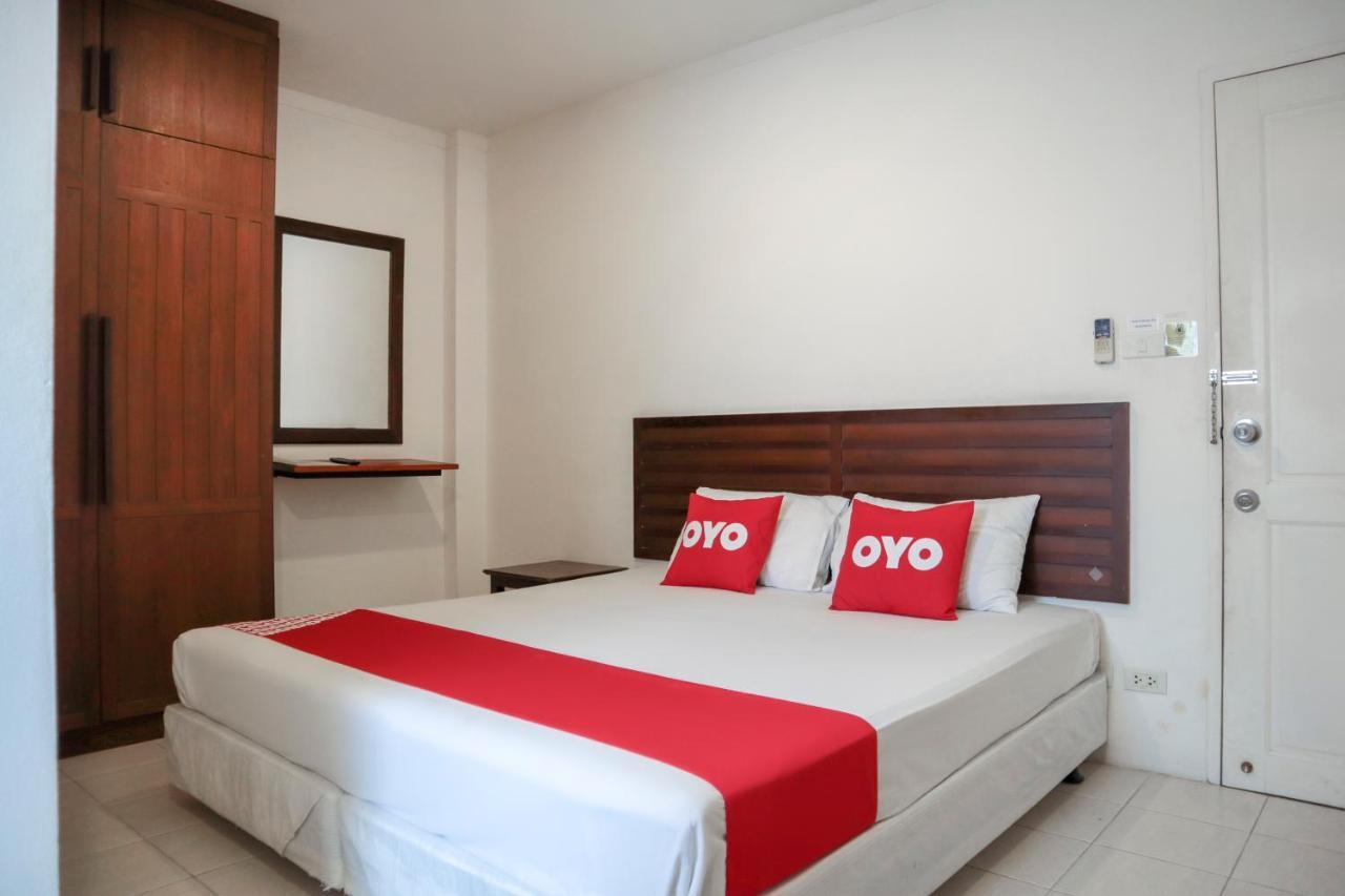 Oyo 1032 Beds Patong Phuket Exterior foto