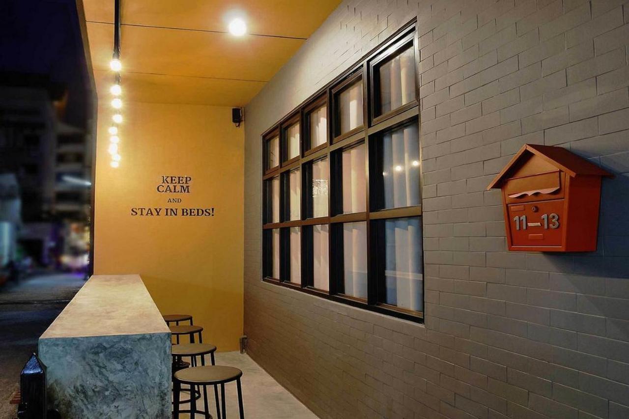 Oyo 1032 Beds Patong Phuket Exterior foto